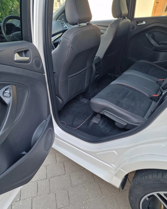 Ford Kuga cena 107000 przebieg: 44500, rok produkcji 2019 z Szamocin małe 121